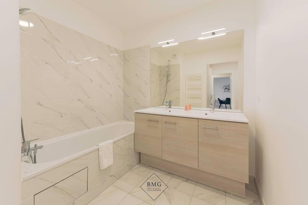 Faubourg Appartement Disneyland Bmyguest Serris Bagian luar foto