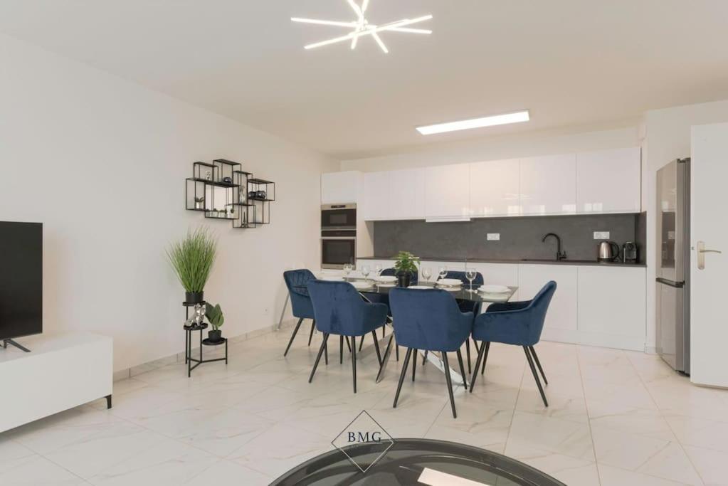 Faubourg Appartement Disneyland Bmyguest Serris Bagian luar foto